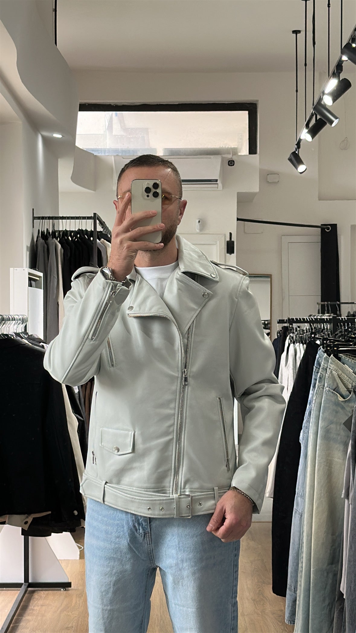Jacket in promo